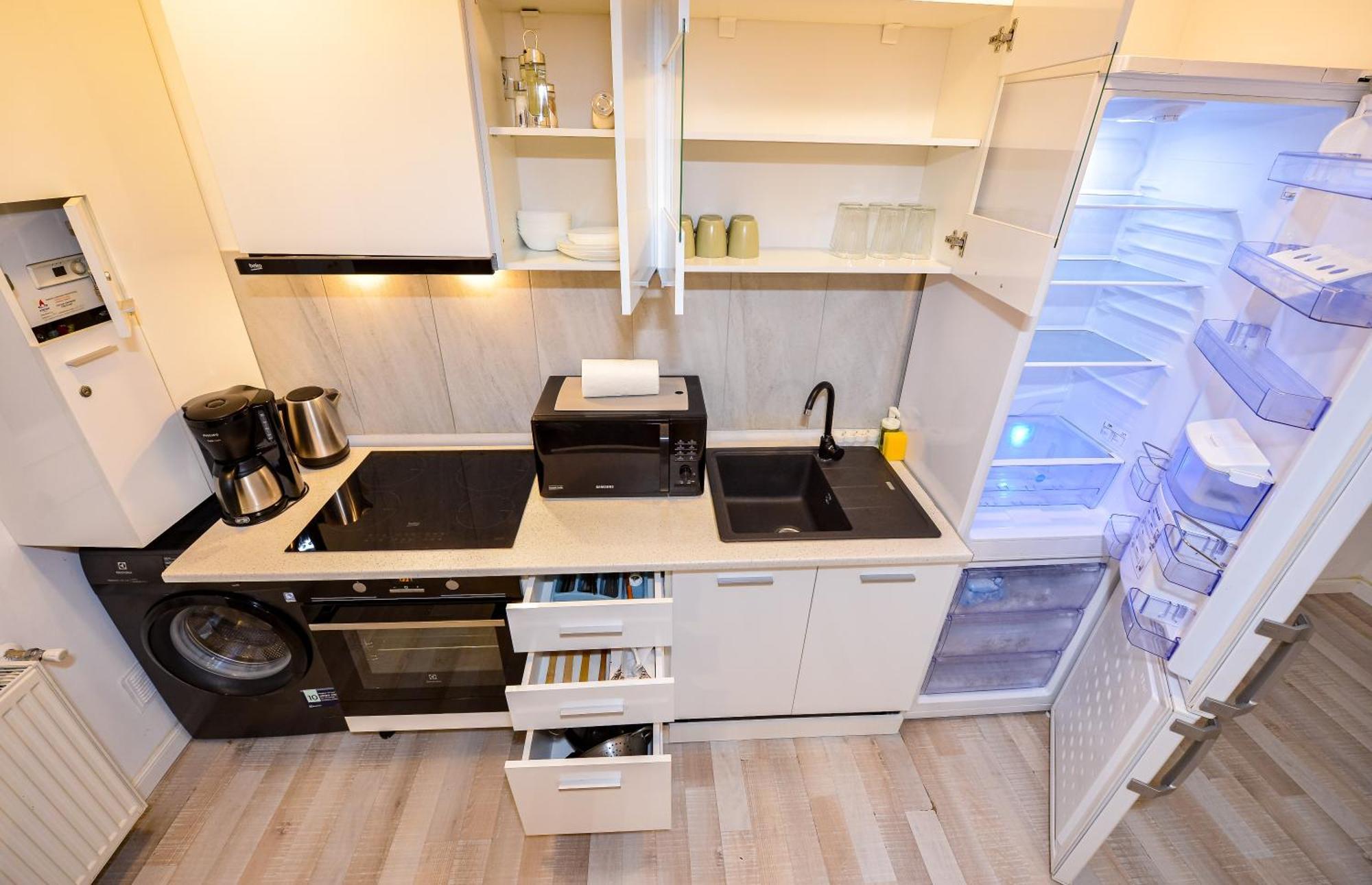 Ben Yehuda - Shabbat Friendly Apartments Bucharest Exterior photo